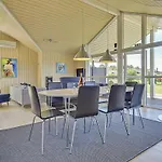 Hébergement de vacances Kierstine - 100m From The Sea By Interhome *