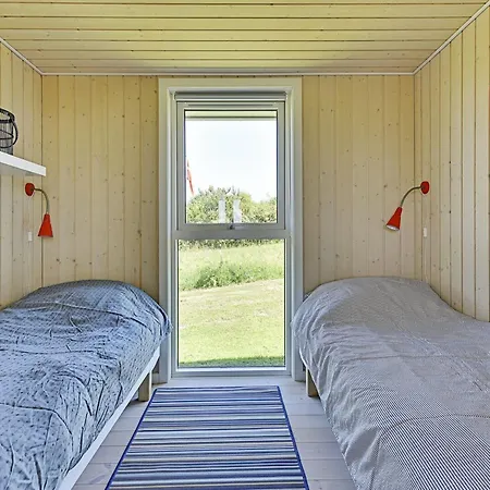 Kierstine - 100m From The Sea By Interhome