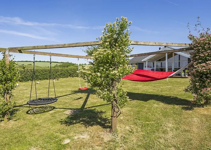 Holiday home Kierstine - 100m From The Sea By Interhome