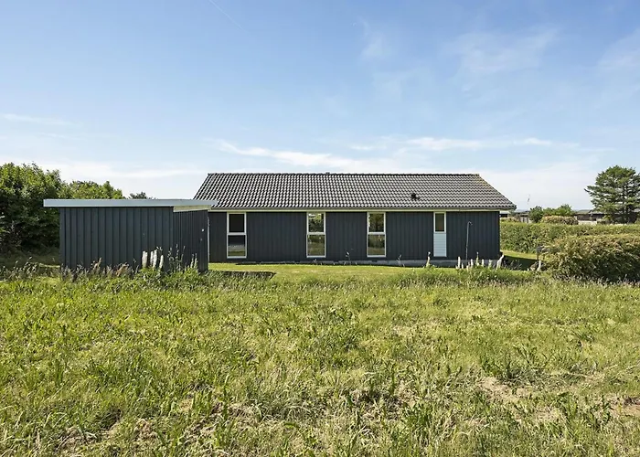 Holiday home Kierstine - 100m From The Sea By Interhome *